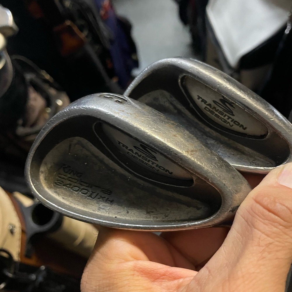 king cobra 3400 transition design GW and PW in right hand 
Graphite shafts